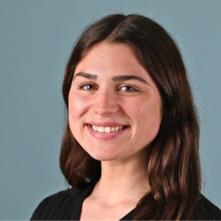 Christine Oar ’27 Headshot
