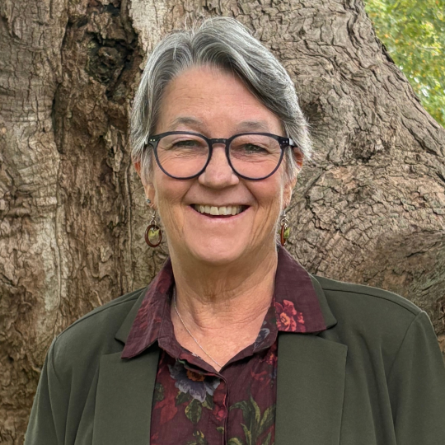 Deb Brunetti Headshot