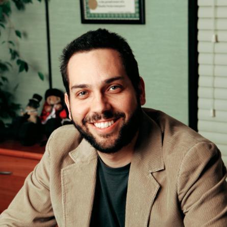 Lee Eisenberg Headshot