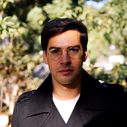 Shalev Moran is a game designer, curator and artist.