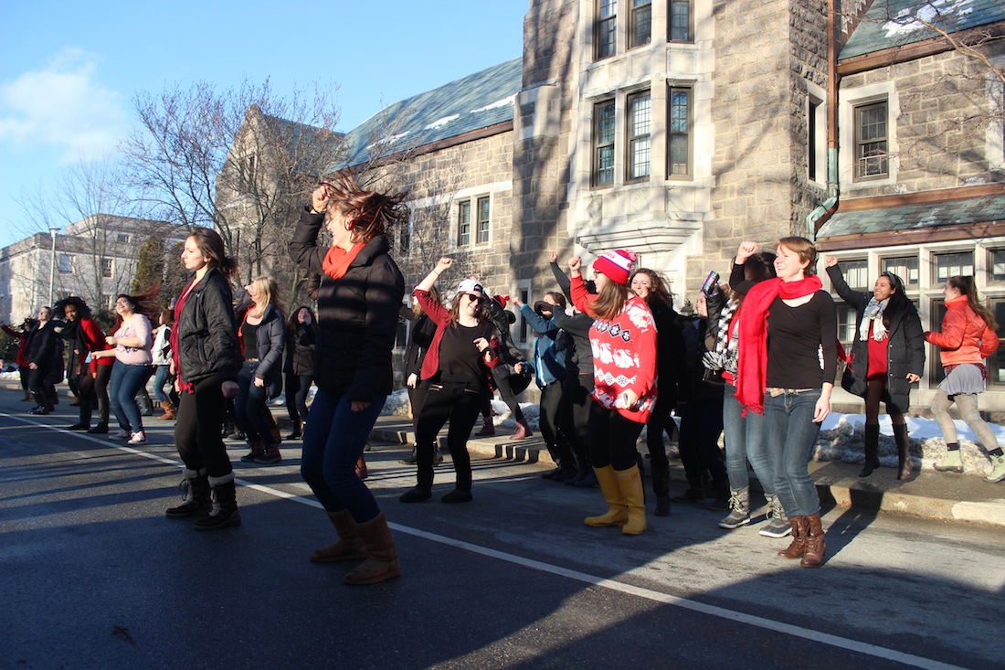 A flashmob in the center of Cro Blvd.