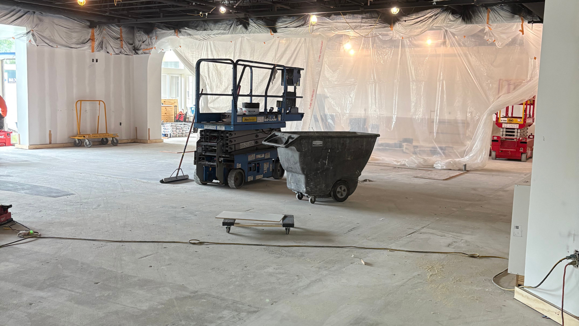 Harris Dining Complete 2