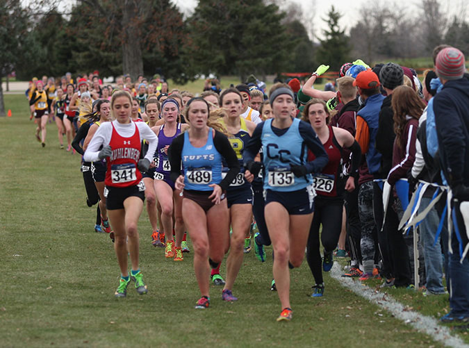 The women placed #8 in NESCAC with Ashley Curran '17 and Bella Franz '17 qualifying for the NCAA Cross Country Championship. For Curran, it was her third trip to the NCAAs. Curran and Franz earned All-NESCAC honors.