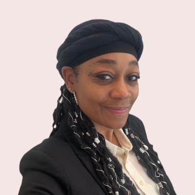 RayChelle Burns Headshot