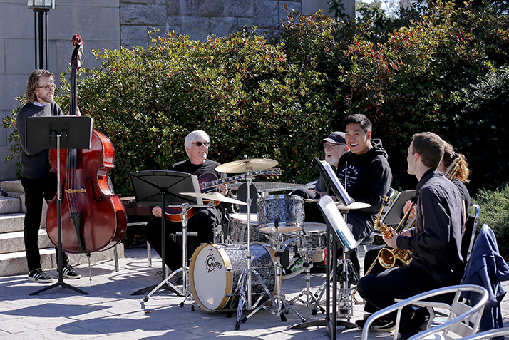 Connecticut College’s Traditional Jazz Band, led by Adjunct Associate Professor of Music Gary Buttery, performed at the Oct. 19 groundbreaking ceremony.