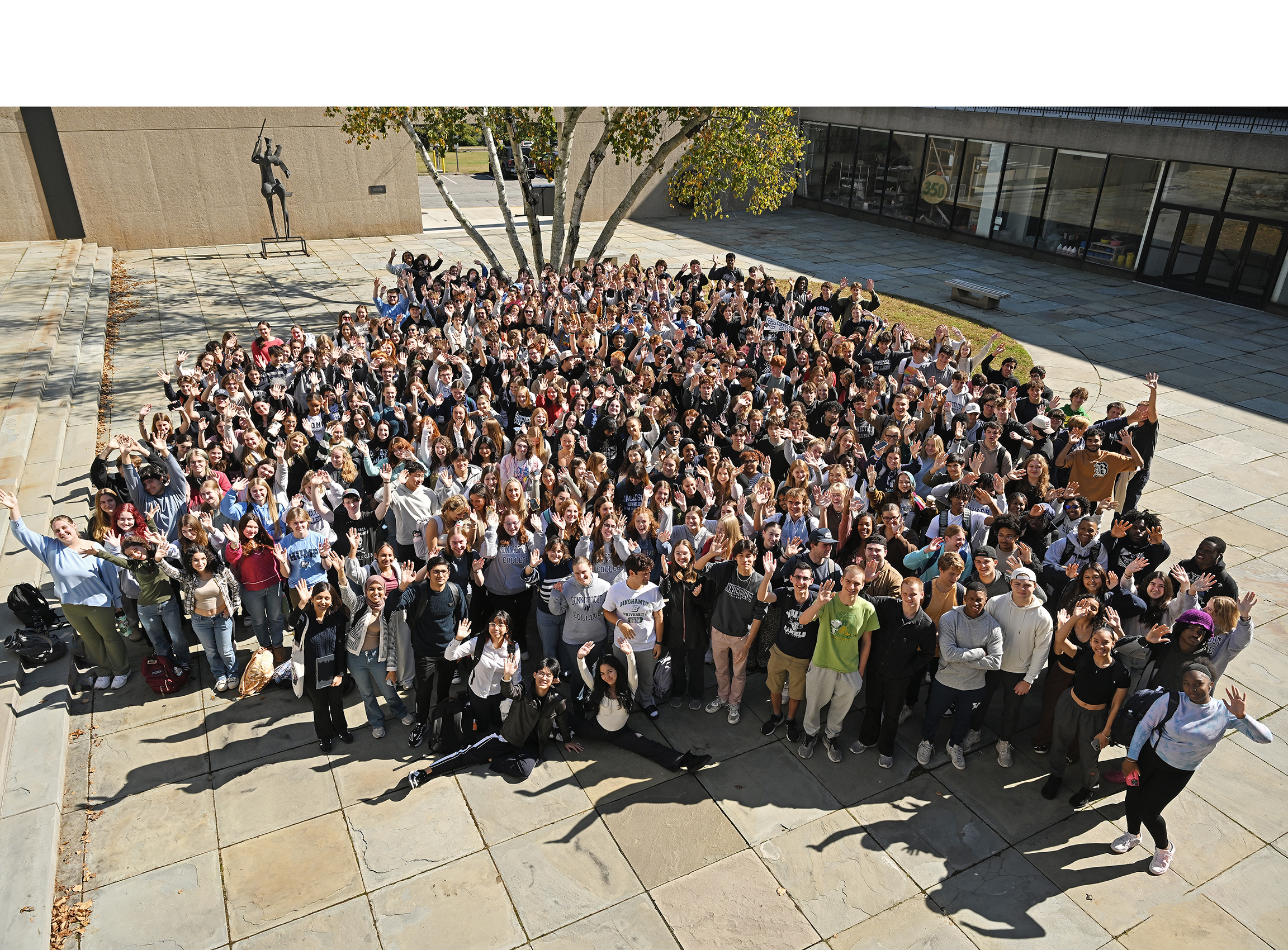 Group photo of an entire first-year class of college students.
