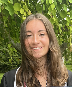 Megan Bidgood Headshot