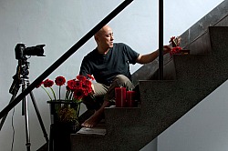 Japanese Ikebana artist Yuji Ueno